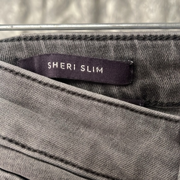 NYDJ FADED GRAY STRETCH JEANS - Picture 3 of 8